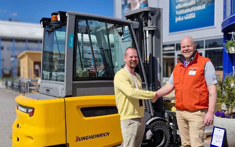 K-Rauta Imatra vaihtoi dieseltrukit sähköön – EFG-sähkötrukit muuttivat ulkovaraston arjen